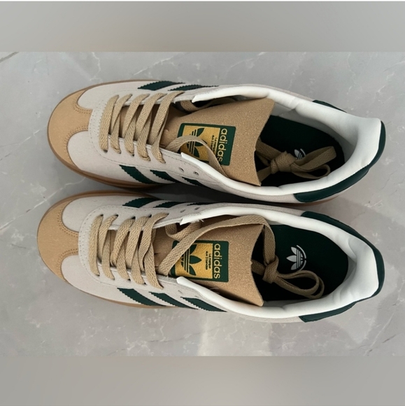 Adidas Vintage sneakers size: 7.5 - Picture 2 of 3